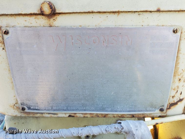 image for item HW9592 John Deere 14T  small square baler