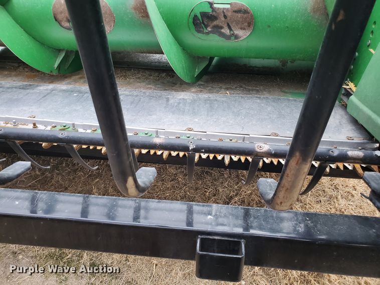 image for item HW9608 2011 John Deere 630F  Hydraflex head