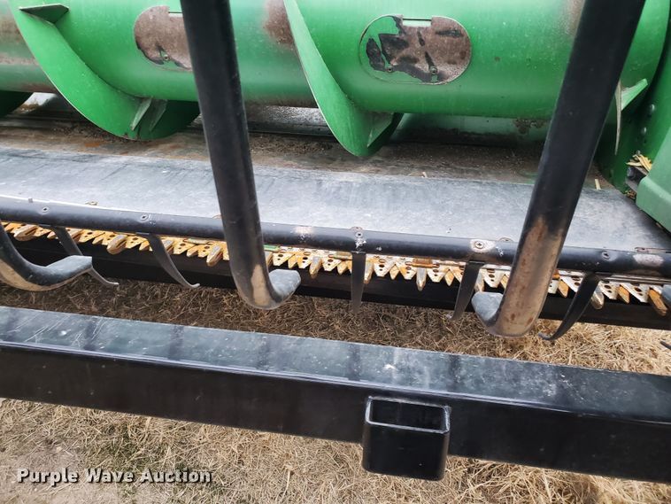 image for item HW9608 2011 John Deere 630F  Hydraflex head