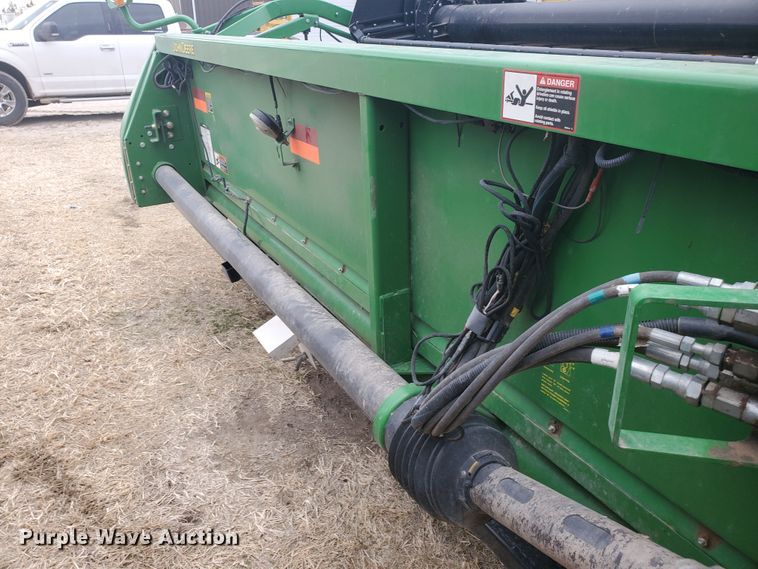 image for item HW9608 2011 John Deere 630F  Hydraflex head