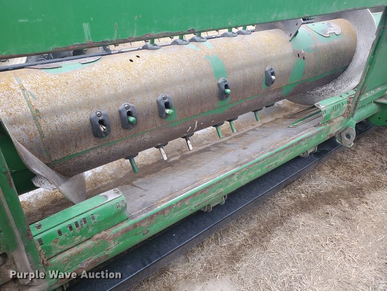 image for item HW9608 2011 John Deere 630F  Hydraflex head