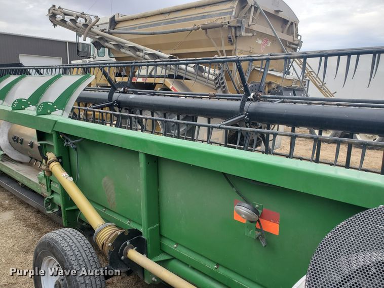 image for item HW9608 2011 John Deere 630F  Hydraflex head