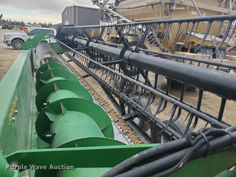 image for item HW9608 2011 John Deere 630F  Hydraflex head