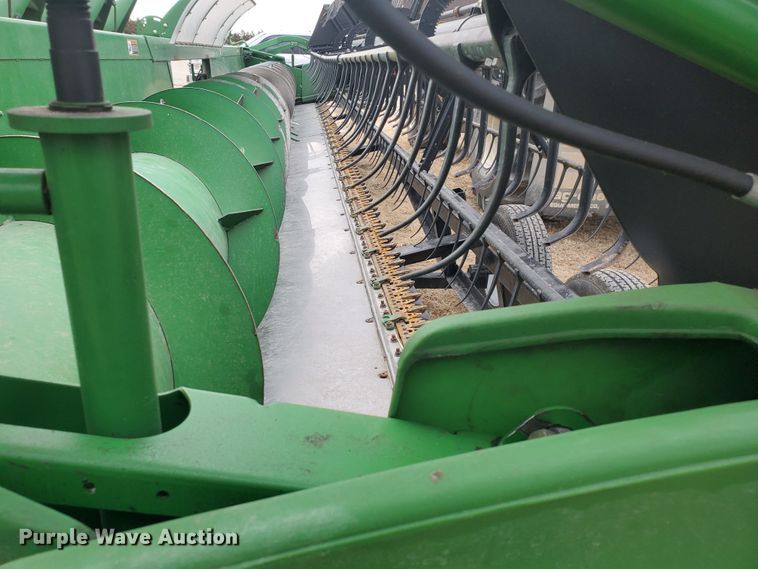 image for item HW9608 2011 John Deere 630F  Hydraflex head