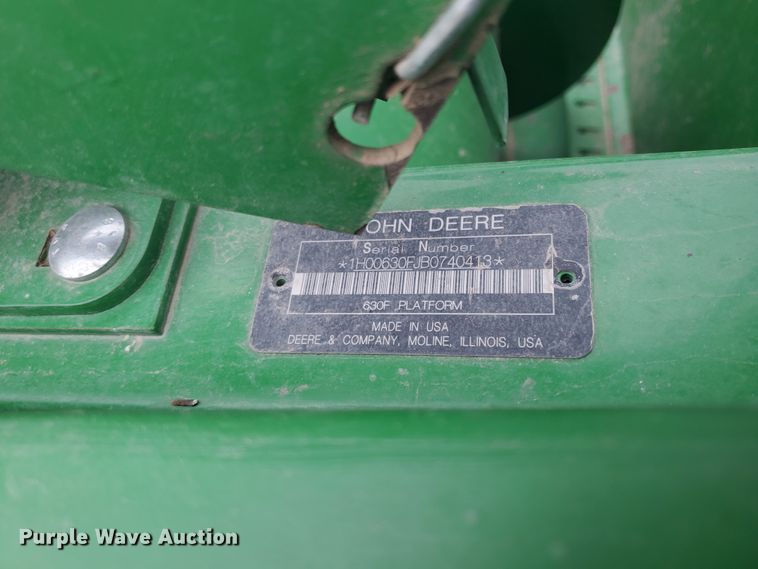 image for item HW9608 2011 John Deere 630F  Hydraflex head