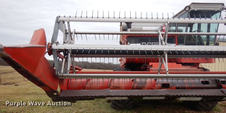 image for item IG9132 1985 Massey-Ferguson 850  RWA combine