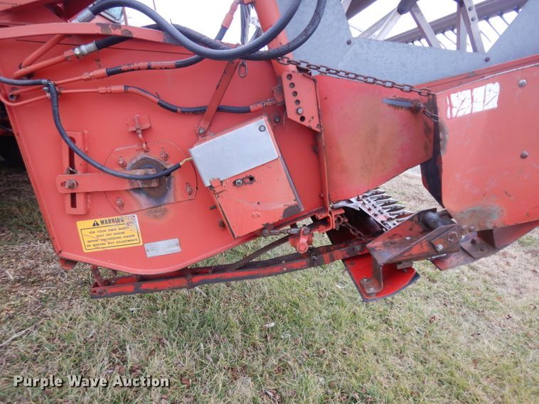 image for item IG9132 1985 Massey-Ferguson 850  RWA combine