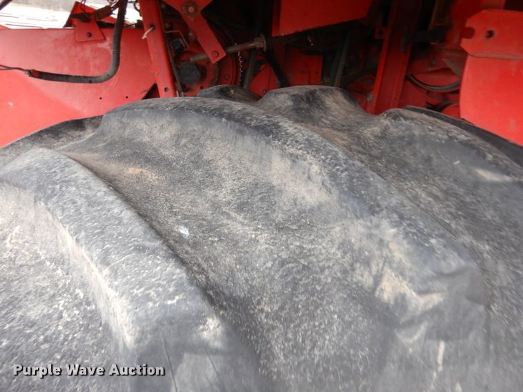 image for item IG9132 1985 Massey-Ferguson 850  RWA combine