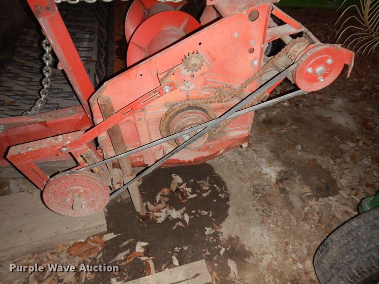 image for item IG9134 Windrow pickup attachment