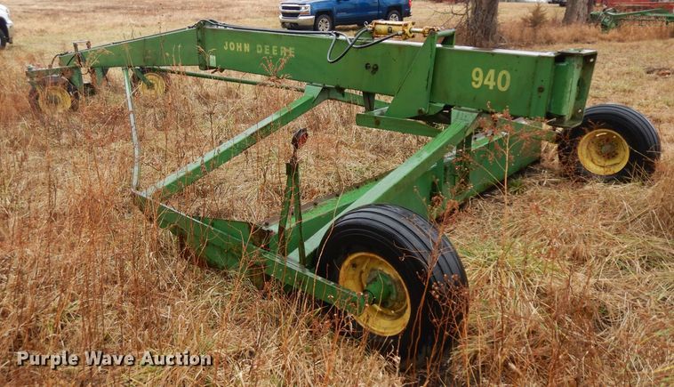 image for item IG9139 John Deere 940 land leveler
