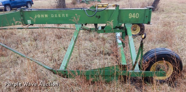 image for item IG9139 John Deere 940 land leveler