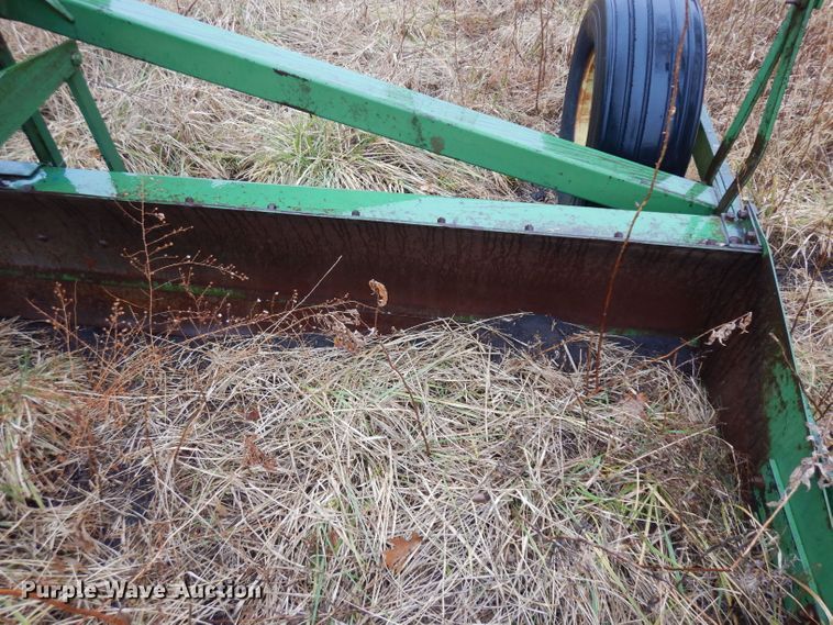 image for item IG9139 John Deere 940 land leveler