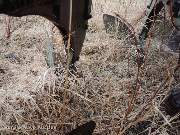 image for item IG9140 Oliver 565 one-way four bottom plow