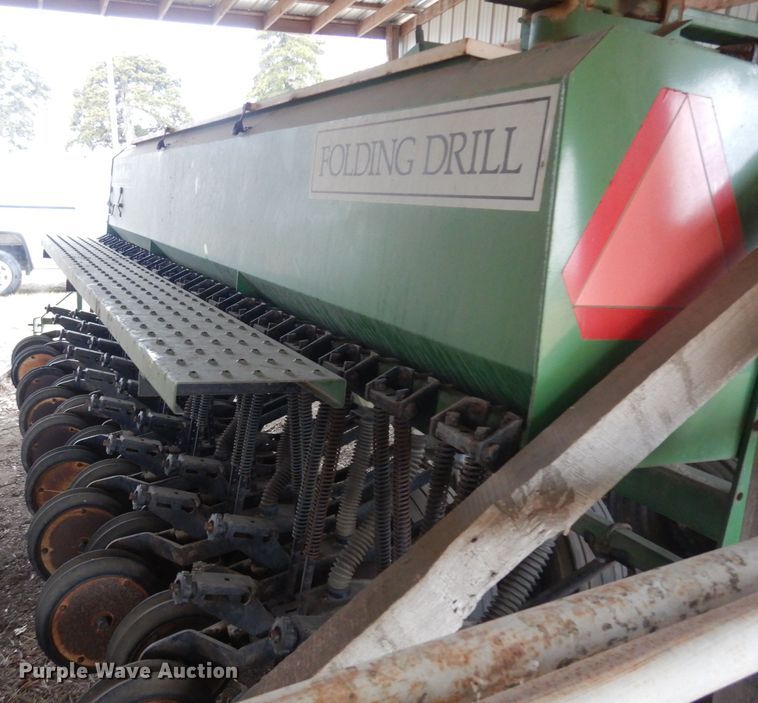 image for item IG9141 Great Plains Solid Stand 24  grain drill