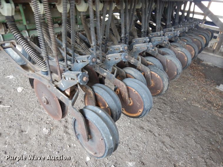 image for item IG9141 Great Plains Solid Stand 24  grain drill