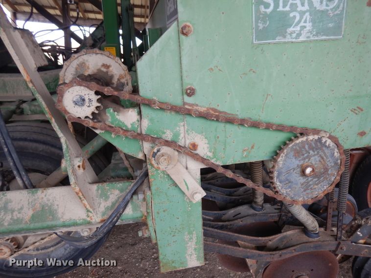 image for item IG9141 Great Plains Solid Stand 24  grain drill