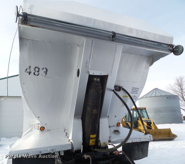 image for item DA7045 2006 Mac Trailers end dump trailer