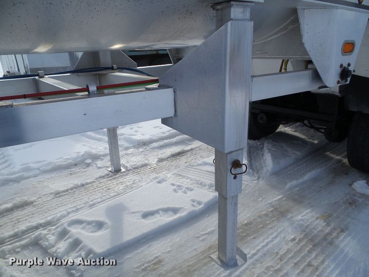 image for item DA7045 2006 Mac Trailers end dump trailer