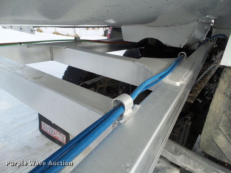 image for item DA7045 2006 Mac Trailers end dump trailer