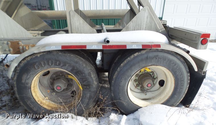 image for item DA7046 1998 Heil 9901048 pneumatic dry bulk trailer