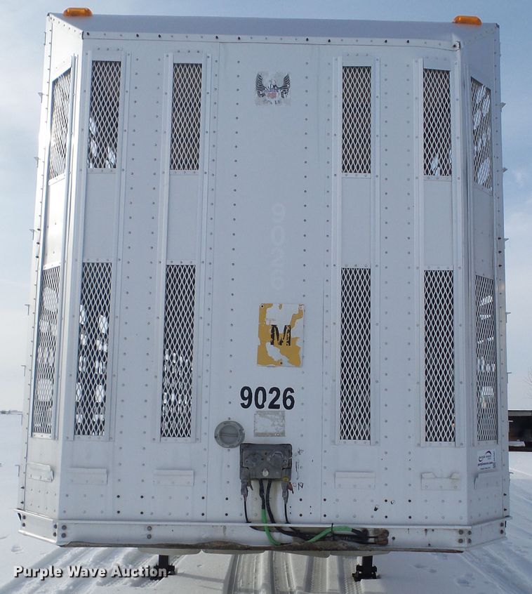 image for item DA7047 2005 Barrett livestock trailer