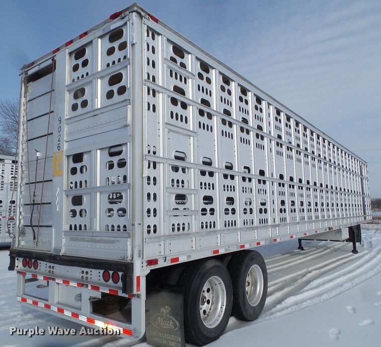 image for item DA7047 2005 Barrett livestock trailer