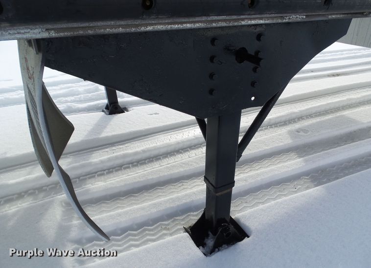 image for item DA7047 2005 Barrett livestock trailer