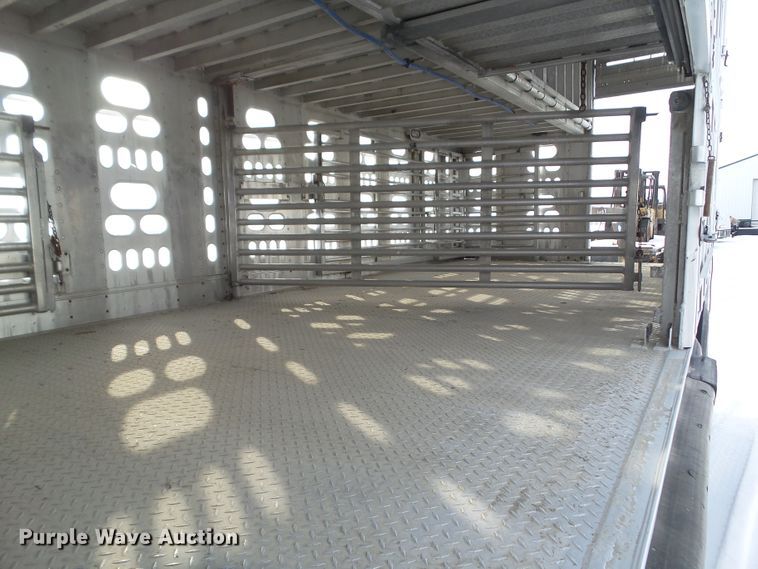 image for item DA7047 2005 Barrett livestock trailer