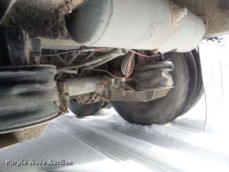 image for item DA7047 2005 Barrett livestock trailer