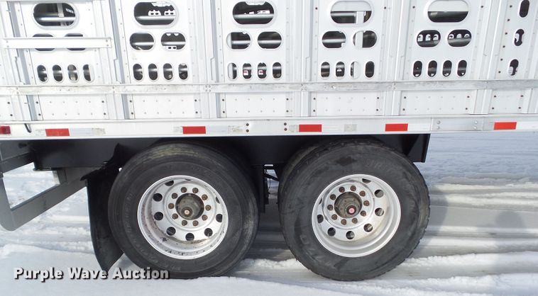 image for item DA7047 2005 Barrett livestock trailer