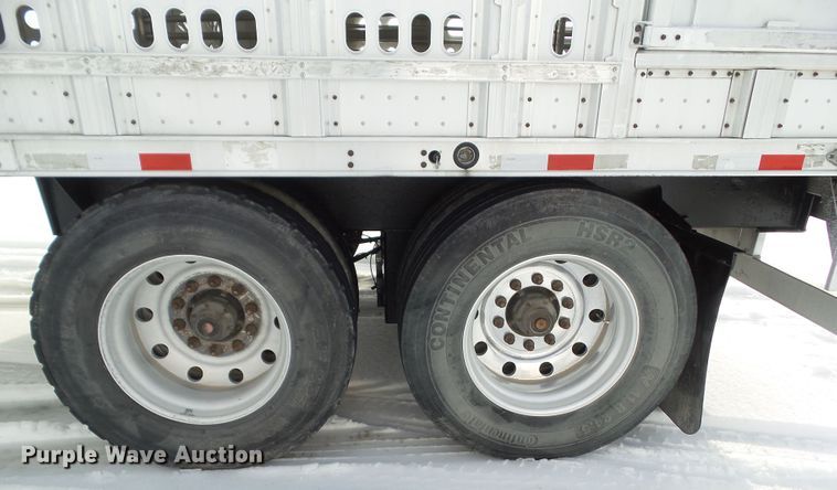 image for item DA7047 2005 Barrett livestock trailer