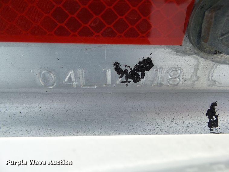 image for item DA7047 2005 Barrett livestock trailer