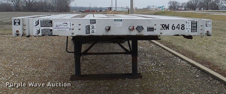 image for item DC2845 1999 Wilson CF-900  flatbed trailer
