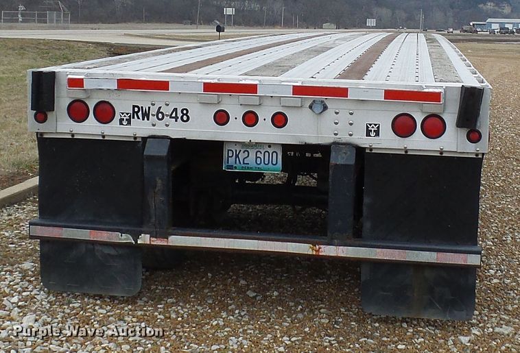 image for item DC2845 1999 Wilson CF-900  flatbed trailer