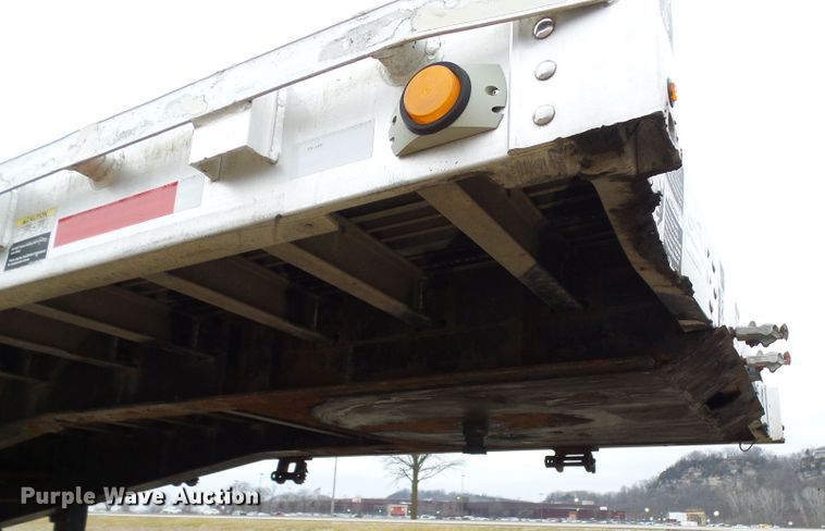 image for item DC2845 1999 Wilson CF-900  flatbed trailer
