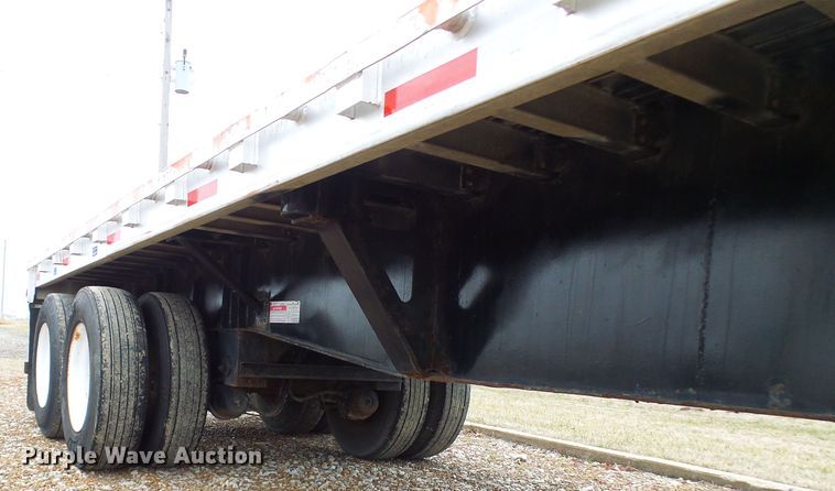 image for item DC2845 1999 Wilson CF-900  flatbed trailer