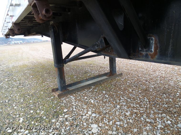 image for item DC2845 1999 Wilson CF-900  flatbed trailer