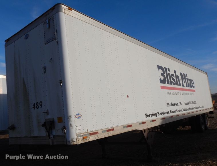 image for item DE2563 1996 Utility VS2DC dry van trailer