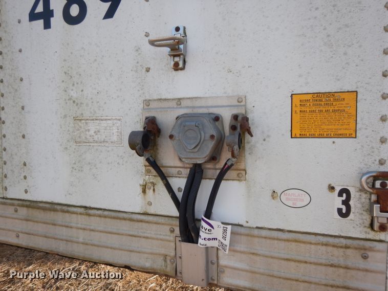 image for item DE2563 1996 Utility VS2DC dry van trailer