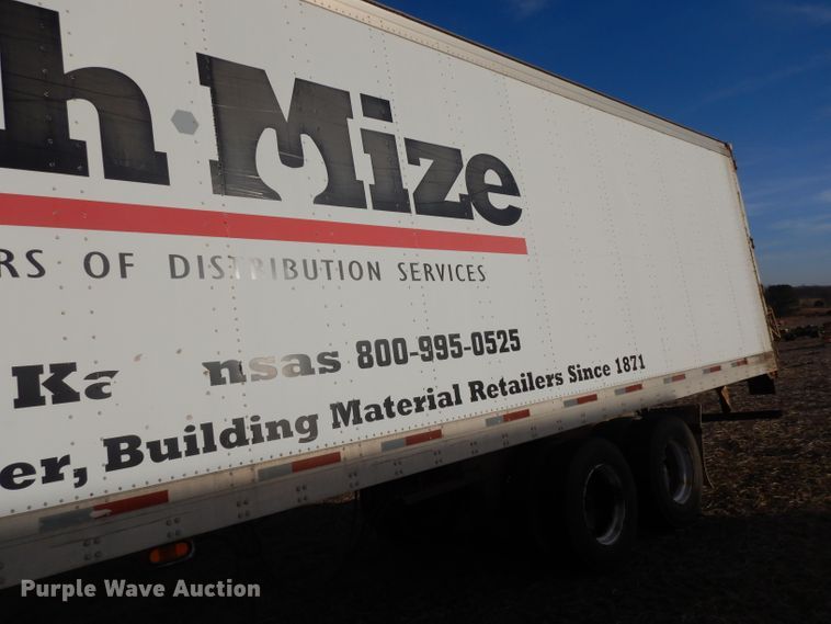 image for item DE2563 1996 Utility VS2DC dry van trailer