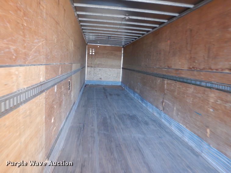 image for item DE2563 1996 Utility VS2DC dry van trailer