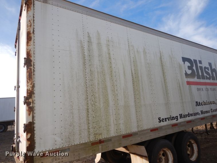 image for item DE2563 1996 Utility VS2DC dry van trailer