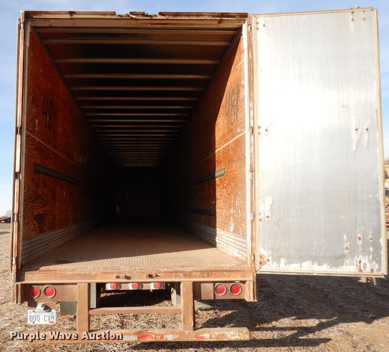 image for item DE2564 1996 Trailmobile 01JA-1UAL dry van trailer