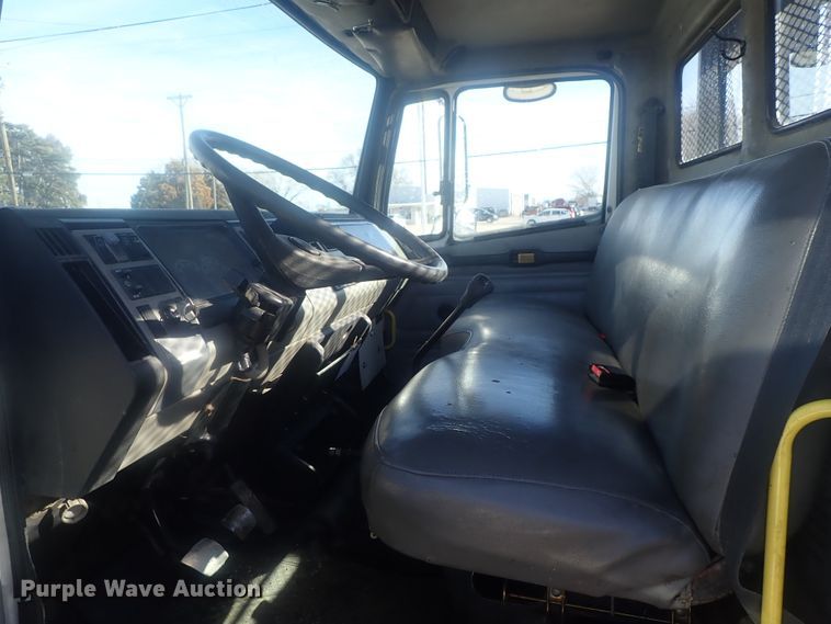 image for item DG2936 2002 Freightliner FL60  flatbed truck