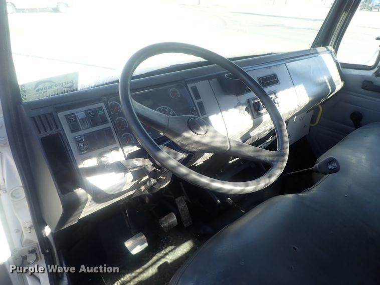 image for item DG2936 2002 Freightliner FL60  flatbed truck