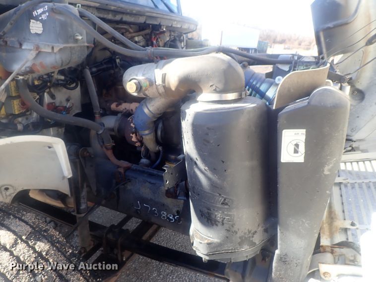 image for item DG2936 2002 Freightliner FL60  flatbed truck