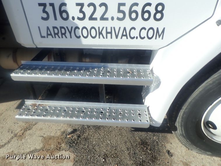 image for item DG2936 2002 Freightliner FL60  flatbed truck