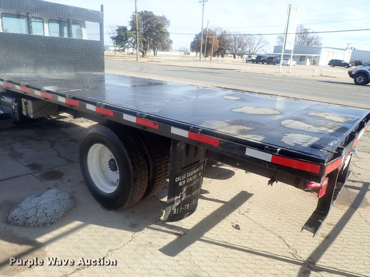 image for item DG2936 2002 Freightliner FL60  flatbed truck