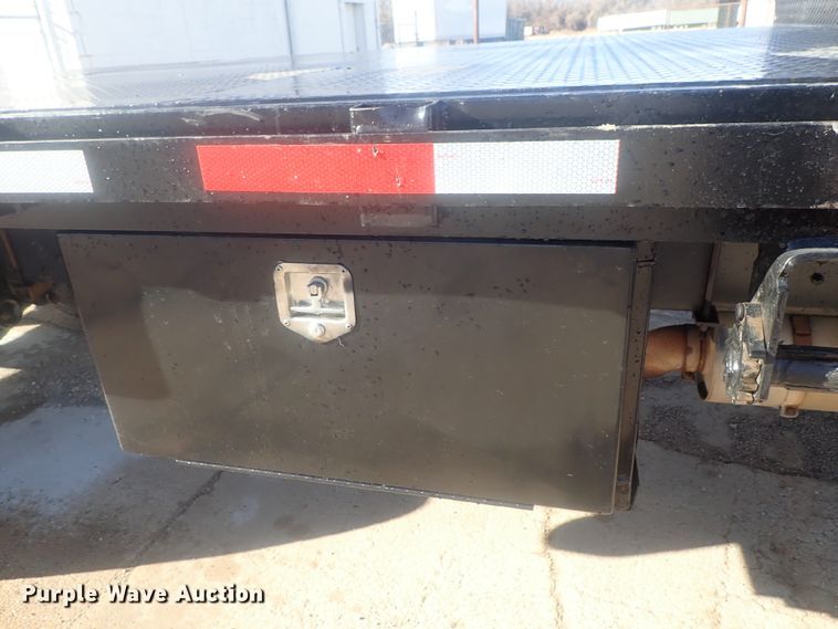 image for item DG2936 2002 Freightliner FL60  flatbed truck