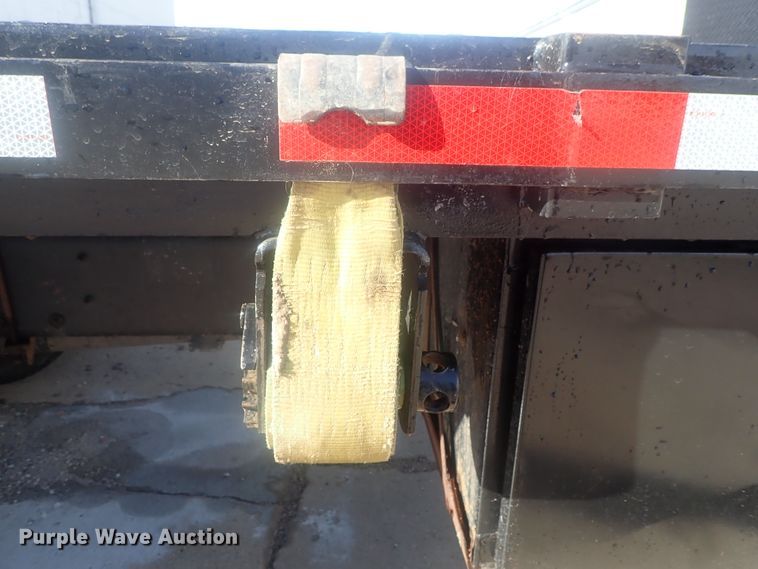 image for item DG2936 2002 Freightliner FL60  flatbed truck